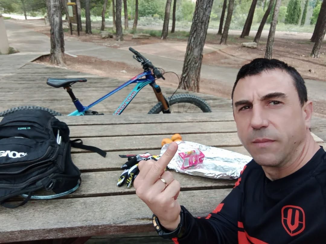 Post 1 by Leandro Martinez on Instagram (image)