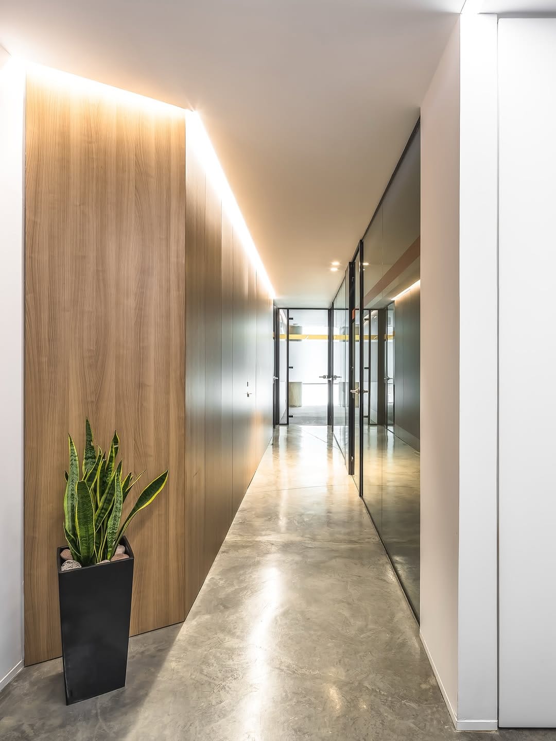 Post 8 by Elo Construcciones | Reformas Integrales | Obra Nueva on Instagram (carousel)