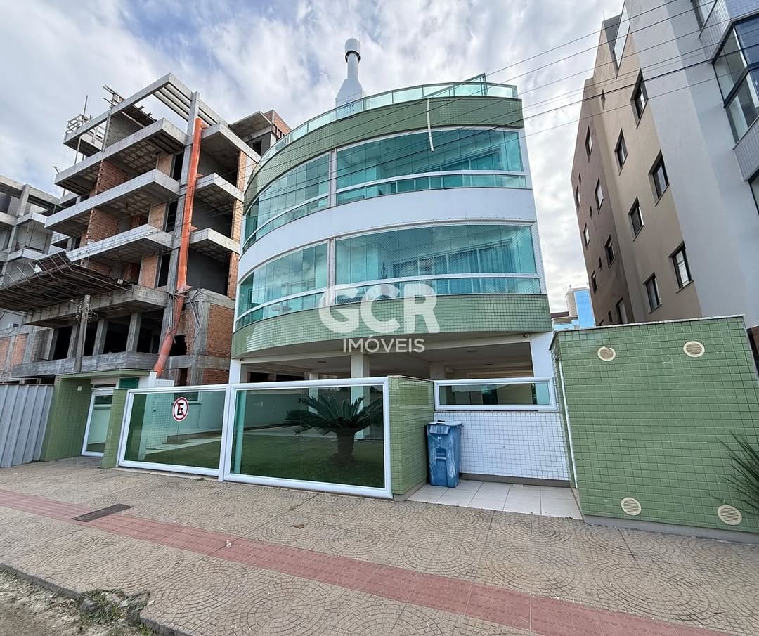 Post 7 by Imobiliária GCR Imóveis on Instagram (carousel)