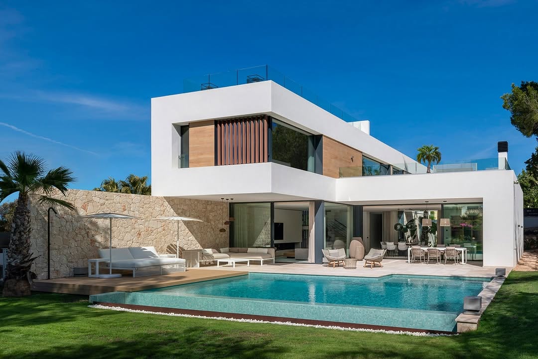 Post 7 by Sophisticated Projects&Estates on Instagram (carousel)