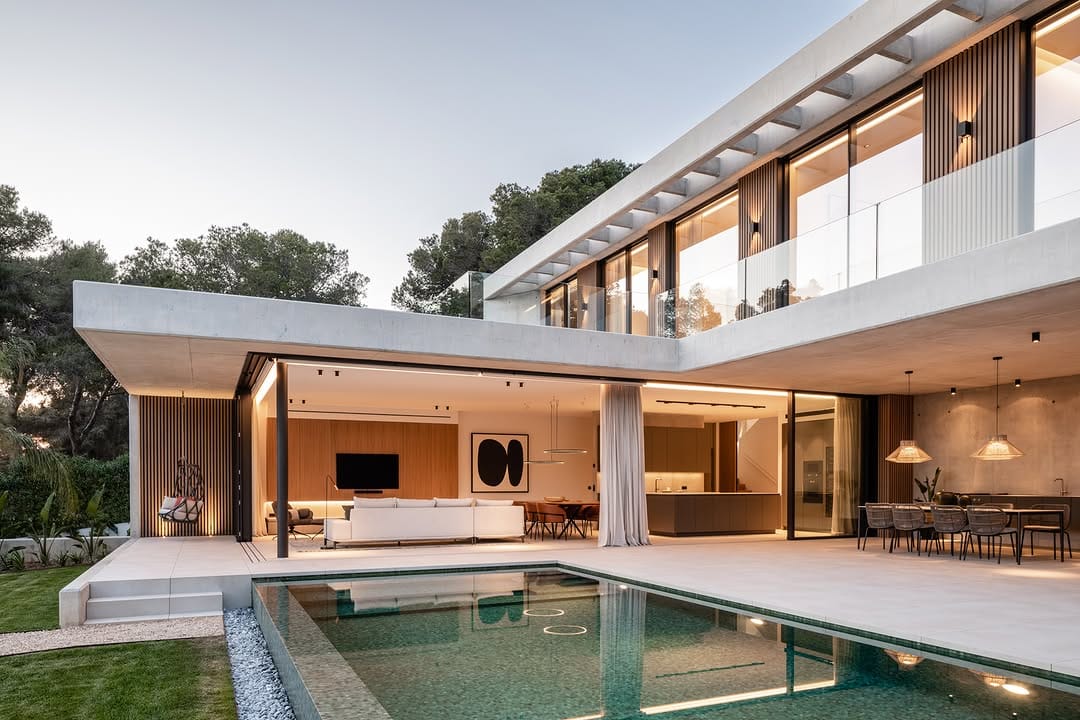 Post 5 by Sophisticated Projects&Estates on Instagram (carousel)
