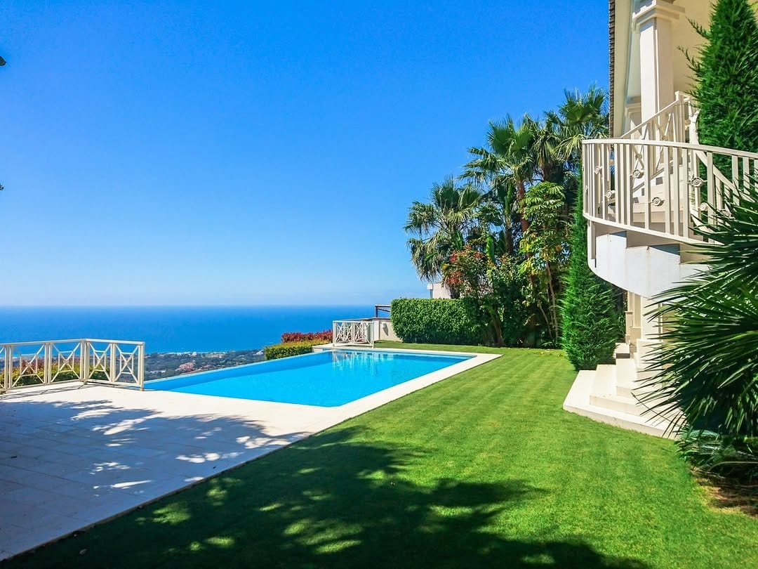 Post 8 by Marbella-Villa-Rentals on Instagram (image)