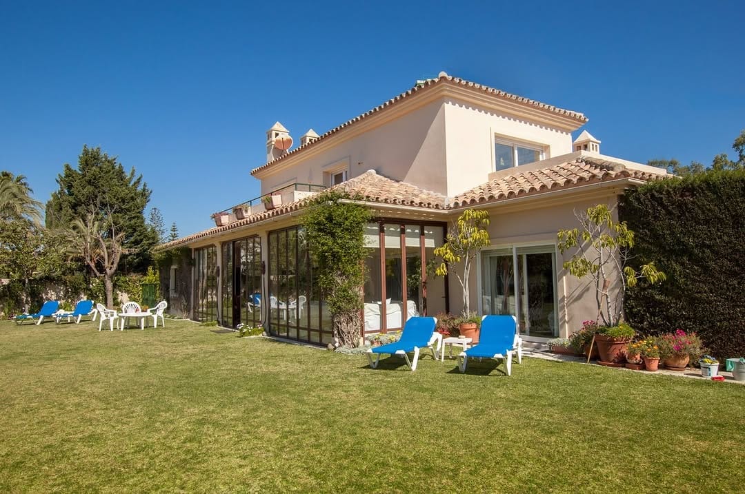 Post 7 by Marbella-Villa-Rentals on Instagram (image)