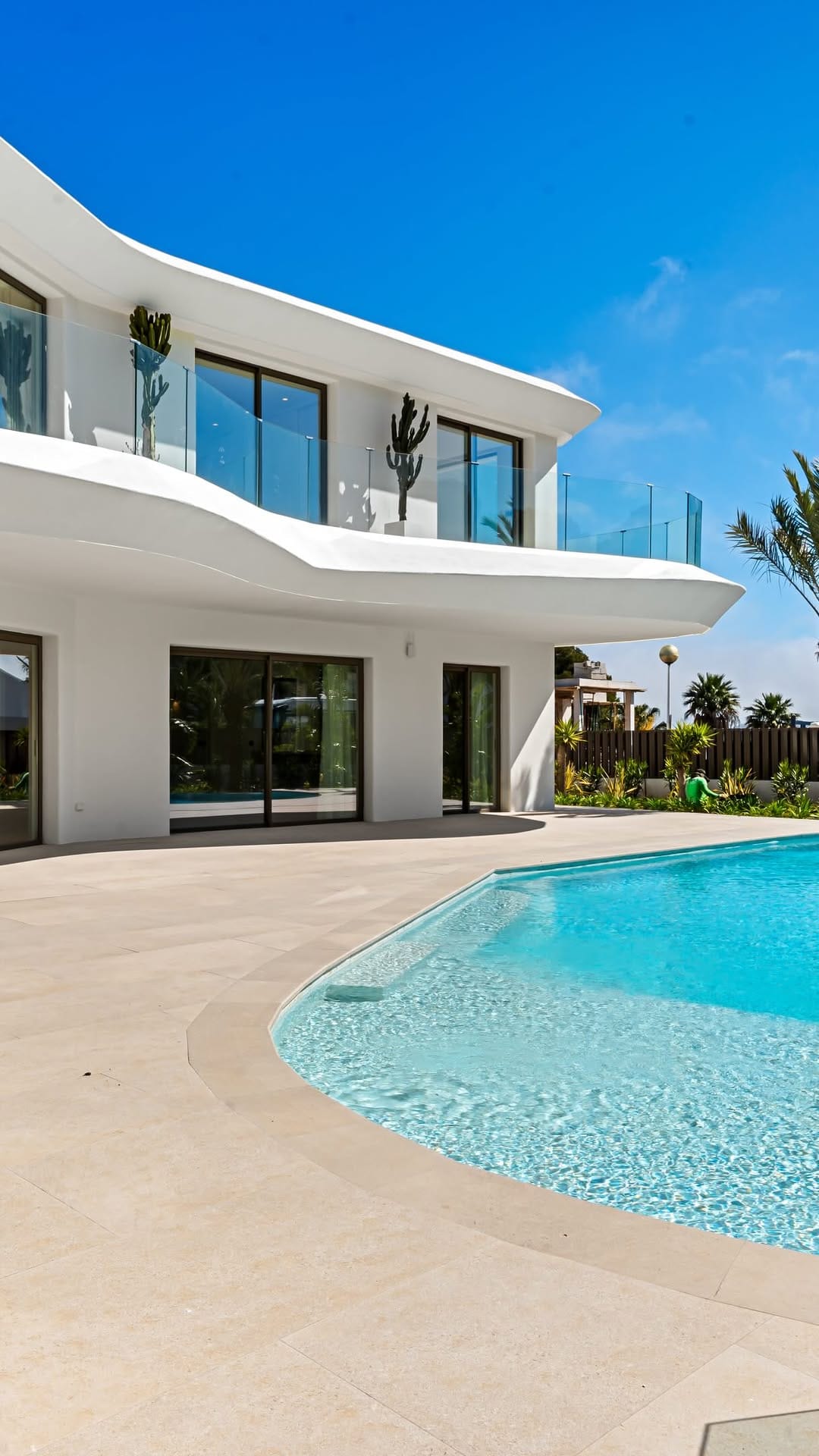 Post 4 by Koch & Varlet Luxury Realtors on Instagram (video)