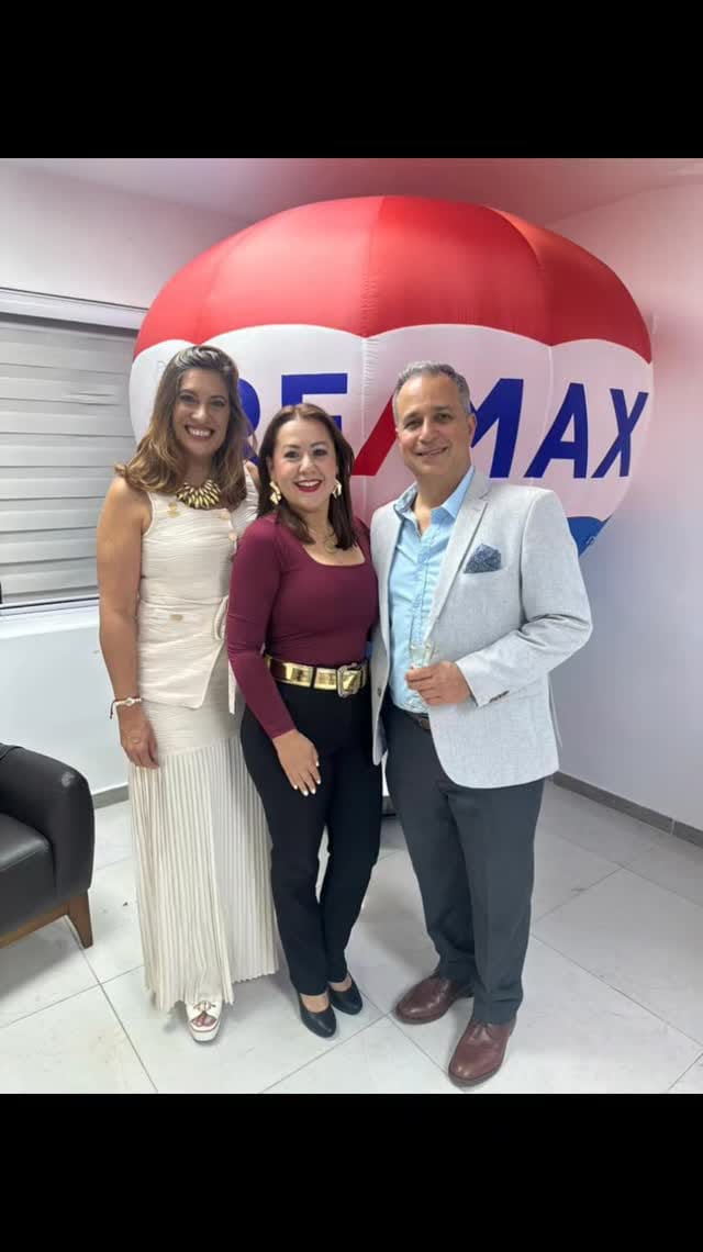 Post 10 by Deborhat Contreras- Bienes Raices on Instagram (video)