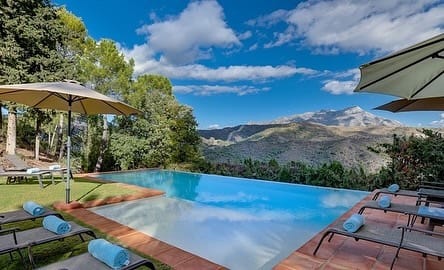 Post 9 by Madronalvillas. Luxury rental villas on Instagram (carousel)
