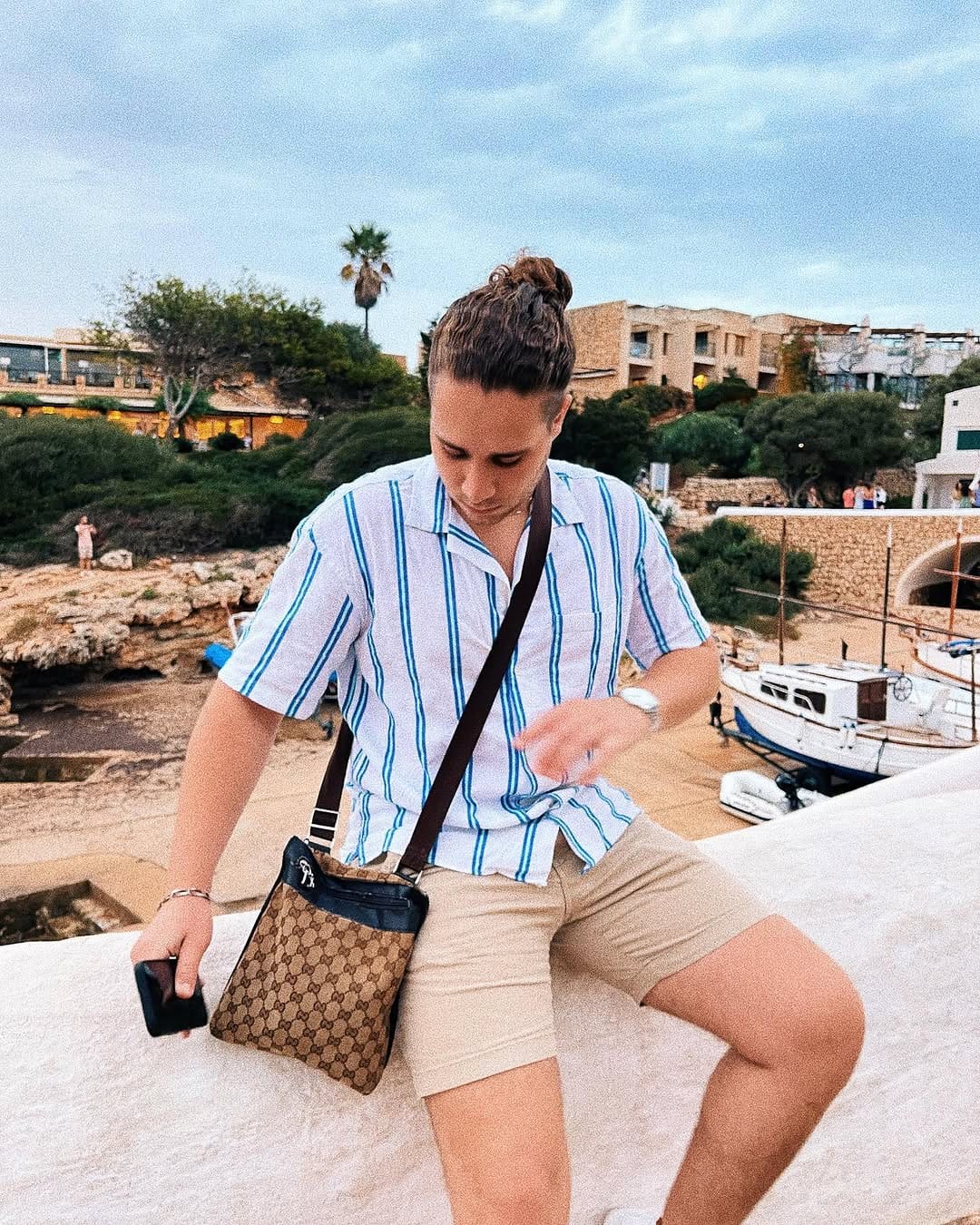 Post 6 by luca ortega bruneau on Instagram (image)