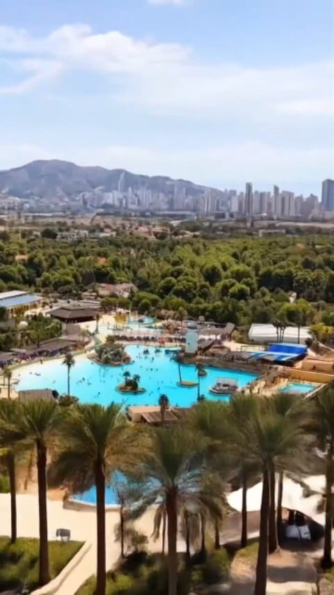 Post 7 by Real Estate Developer • 🇪🇸🇨🇭 on Instagram (video)