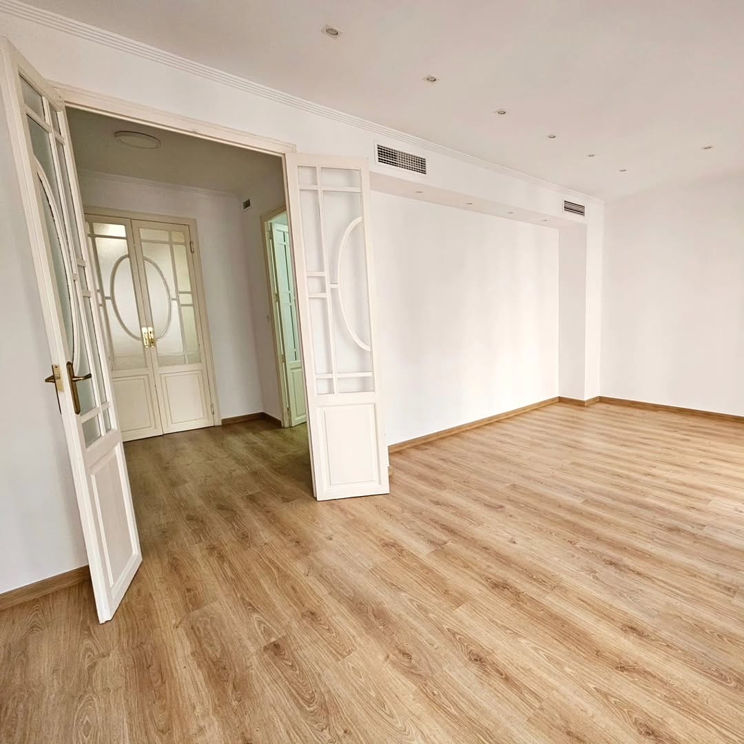 Post 10 by Inmoval- Gestión Inmobiliaria on Instagram (carousel)