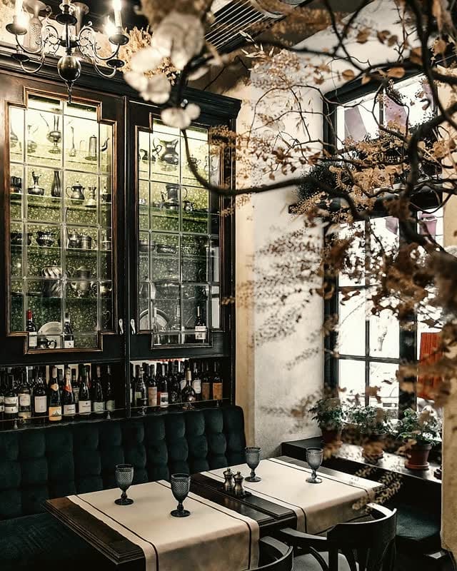 Post 5 by B E L E N K O  | Design studio on Instagram (video)