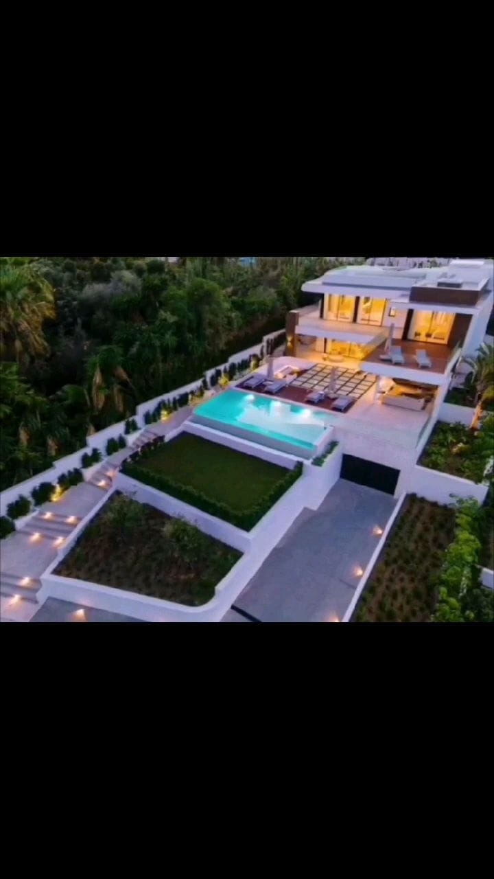 Post 10 by GOLDEN HOMES on Instagram (video)
