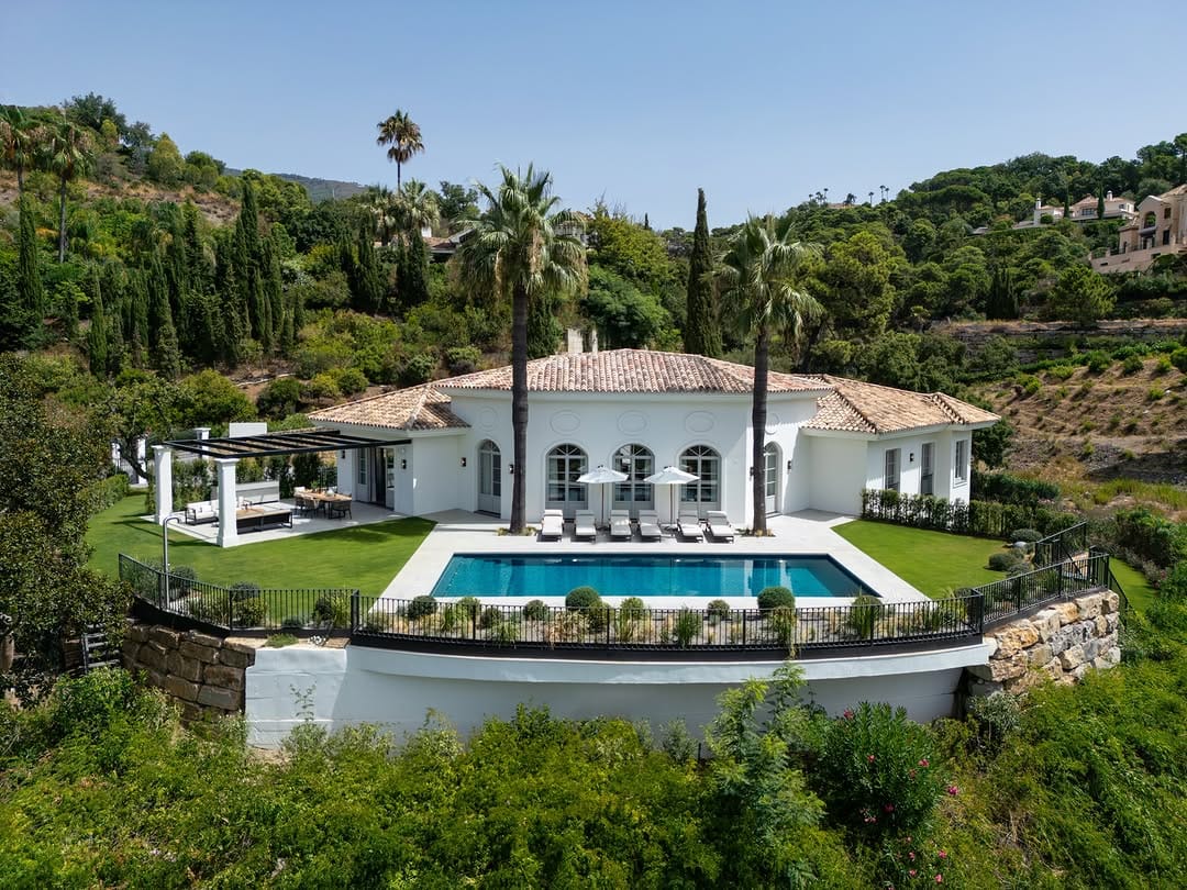 Post 3 by Izabella Larousse | Luxury Real Estate Marbella on Instagram (carousel)