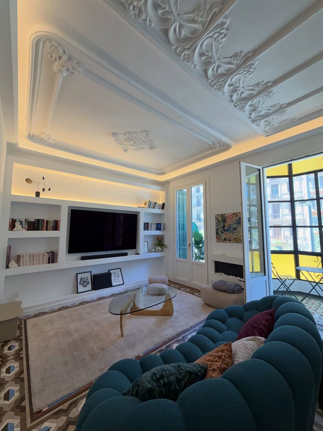 Post 8 by Milena Maciel  | Real Estate on Instagram (carousel)