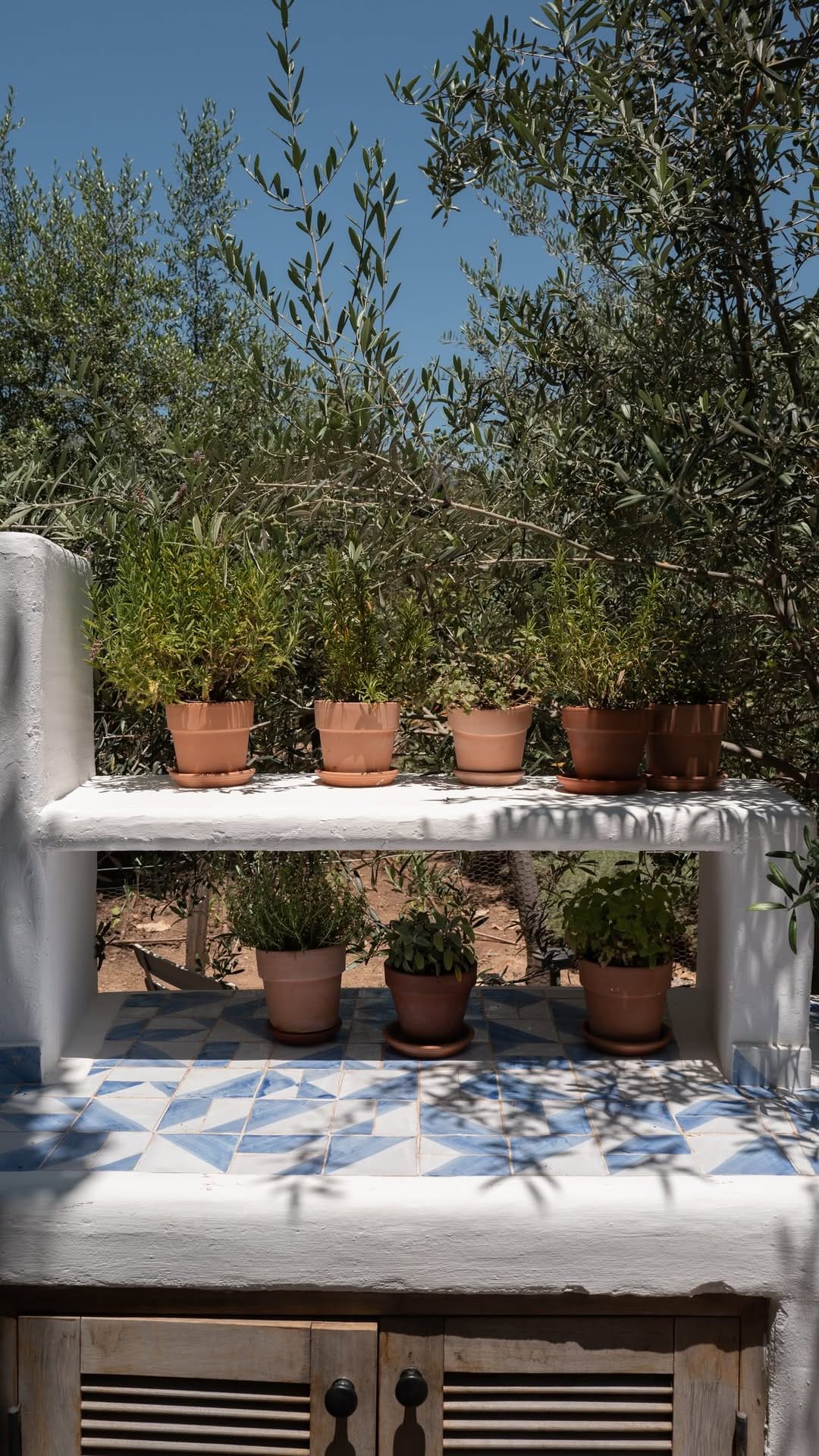 Post 4 by EDWARD & PARTNERS MARBELLA on Instagram (video)