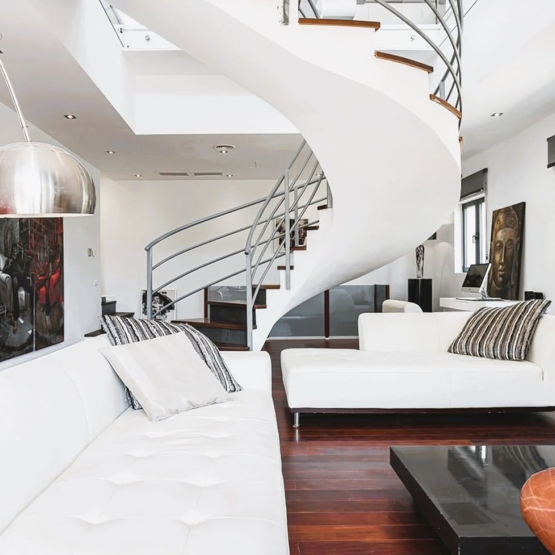 Post 8 by MB Real Estate on Instagram (carousel)