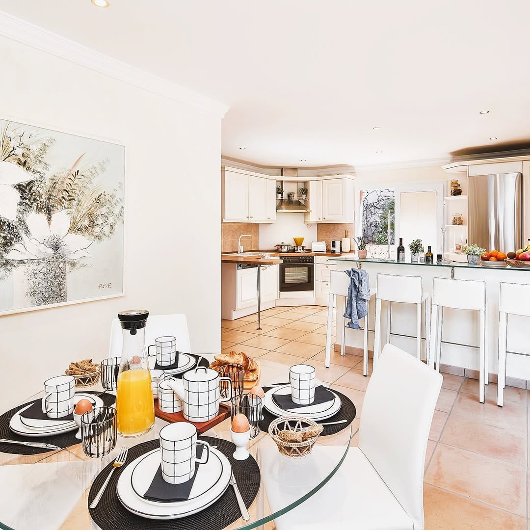 Post 7 by MB Real Estate on Instagram (carousel)