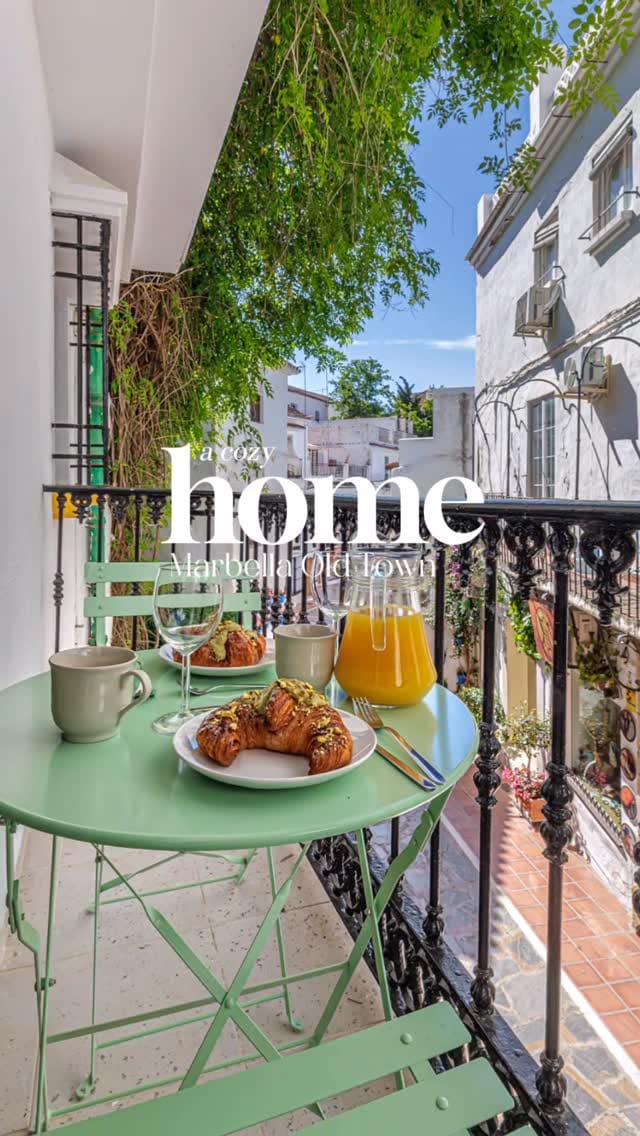 Post 5 by Marbella Village on Instagram (video)