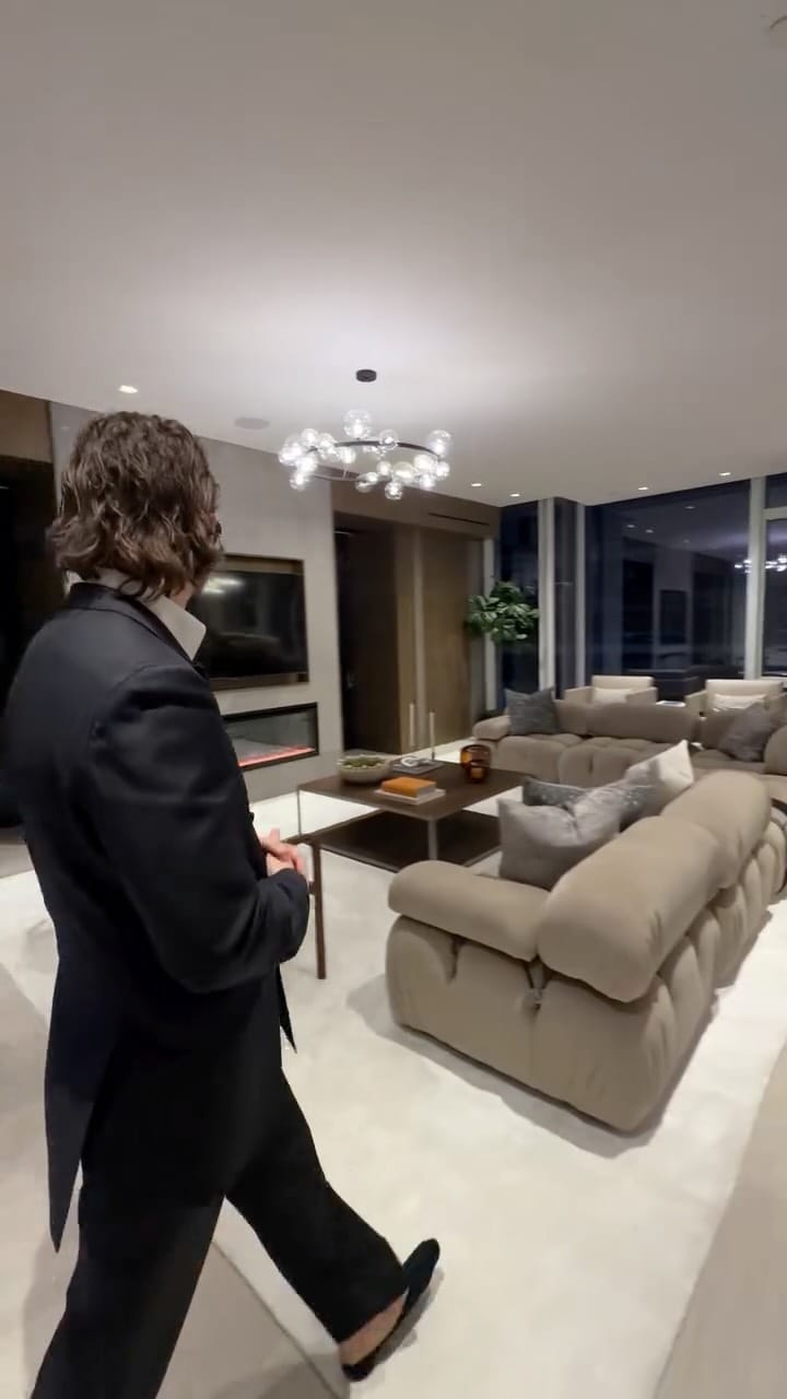 Post 1 by Richard Miensky on Instagram (video)