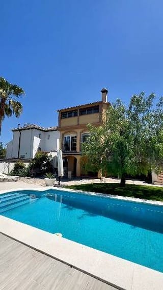 Post 7 by Grupo Torres | Inmobiliaria líder on Instagram (video)