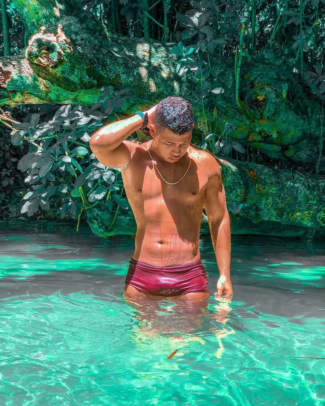 Post 6 by Guilherme Gonzaga on Instagram (carousel)