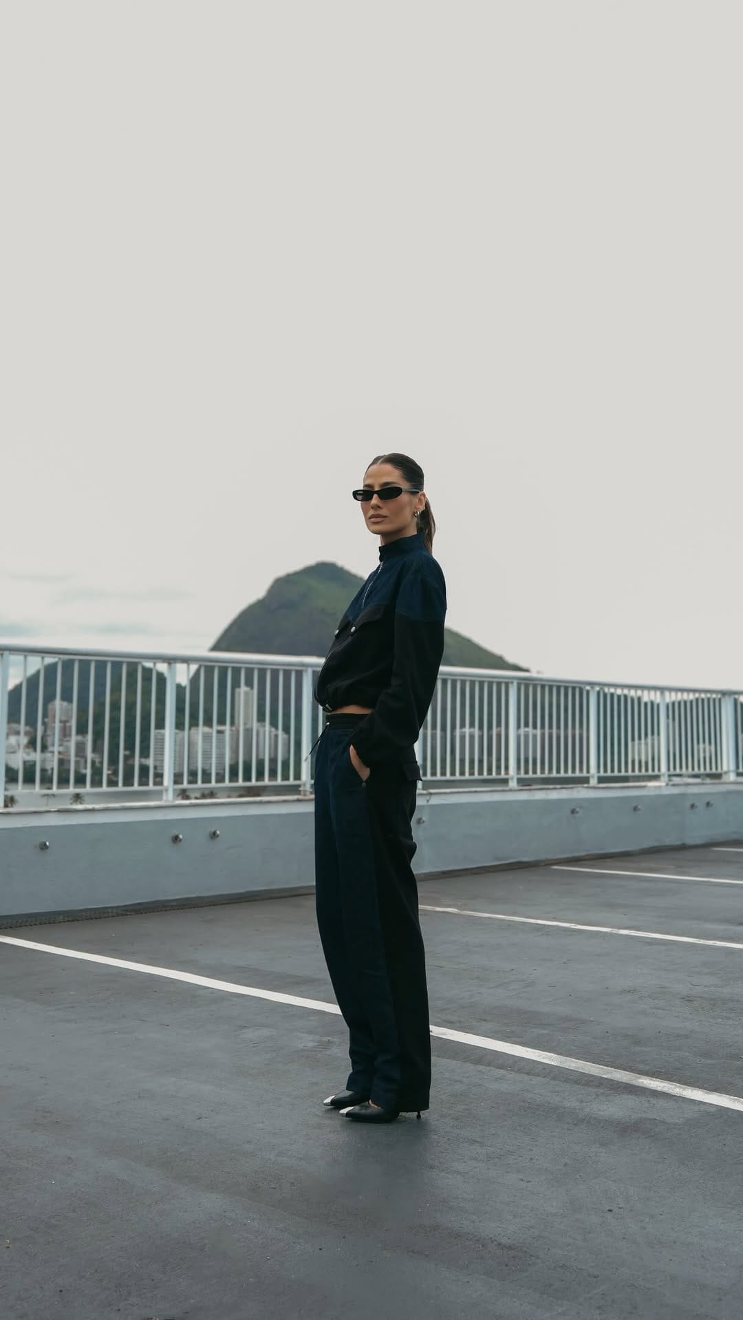Post 1 by Thaís Marques on Instagram (video)