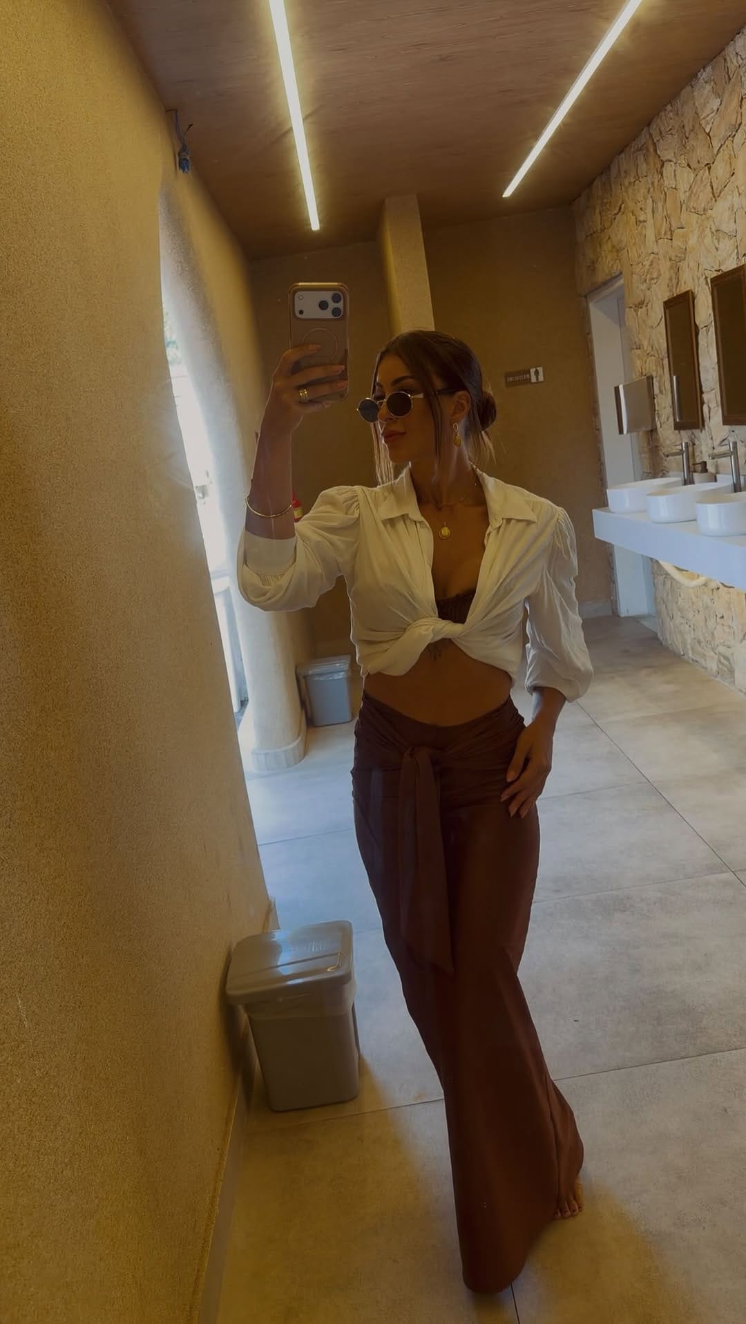 Post 2 by Valéria França on Instagram (video)