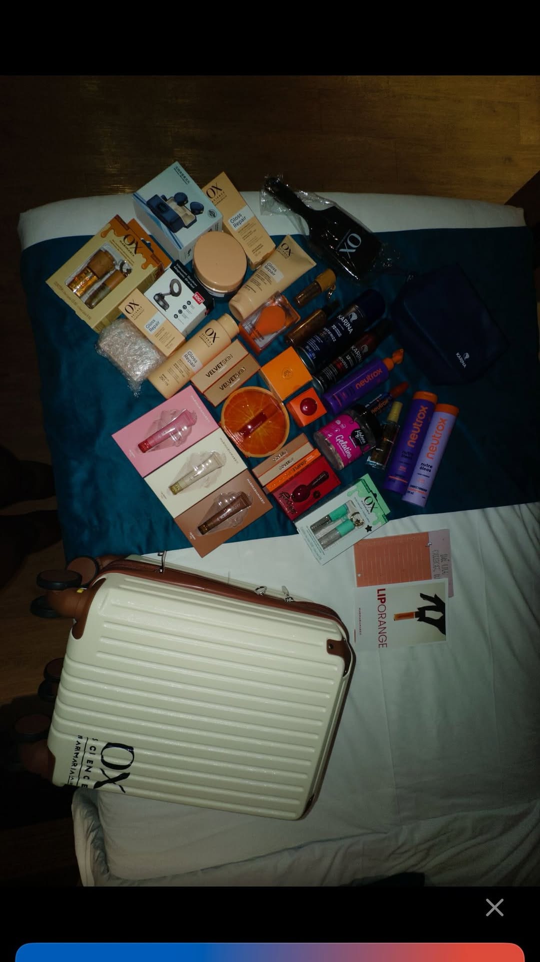 Post 9 by J U H on Instagram (video)