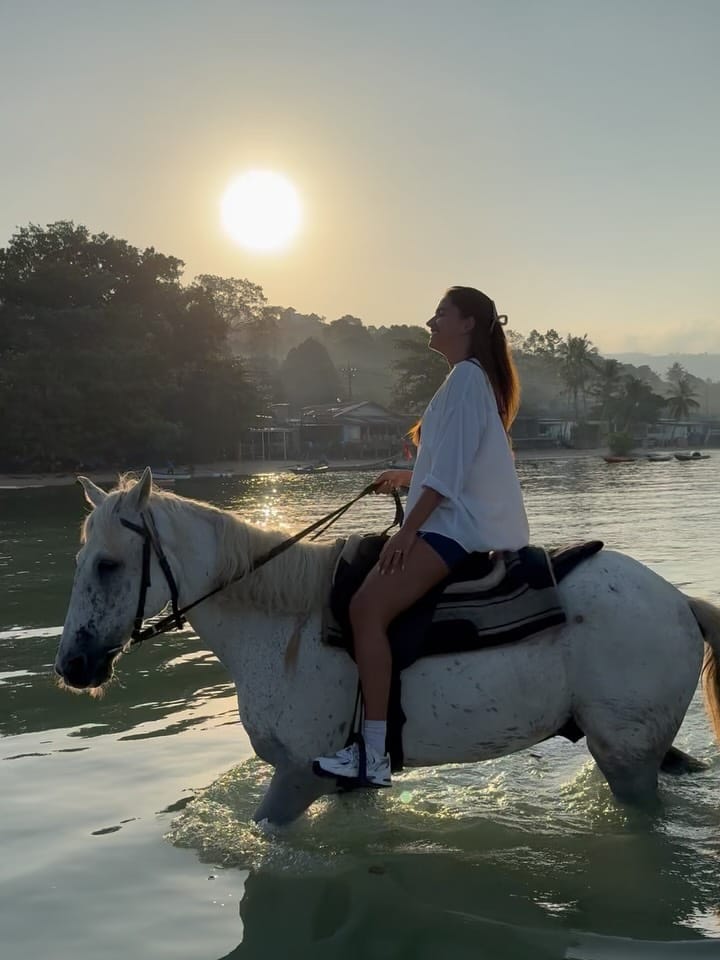 Post 3 by Camila Freitas on Instagram (carousel)