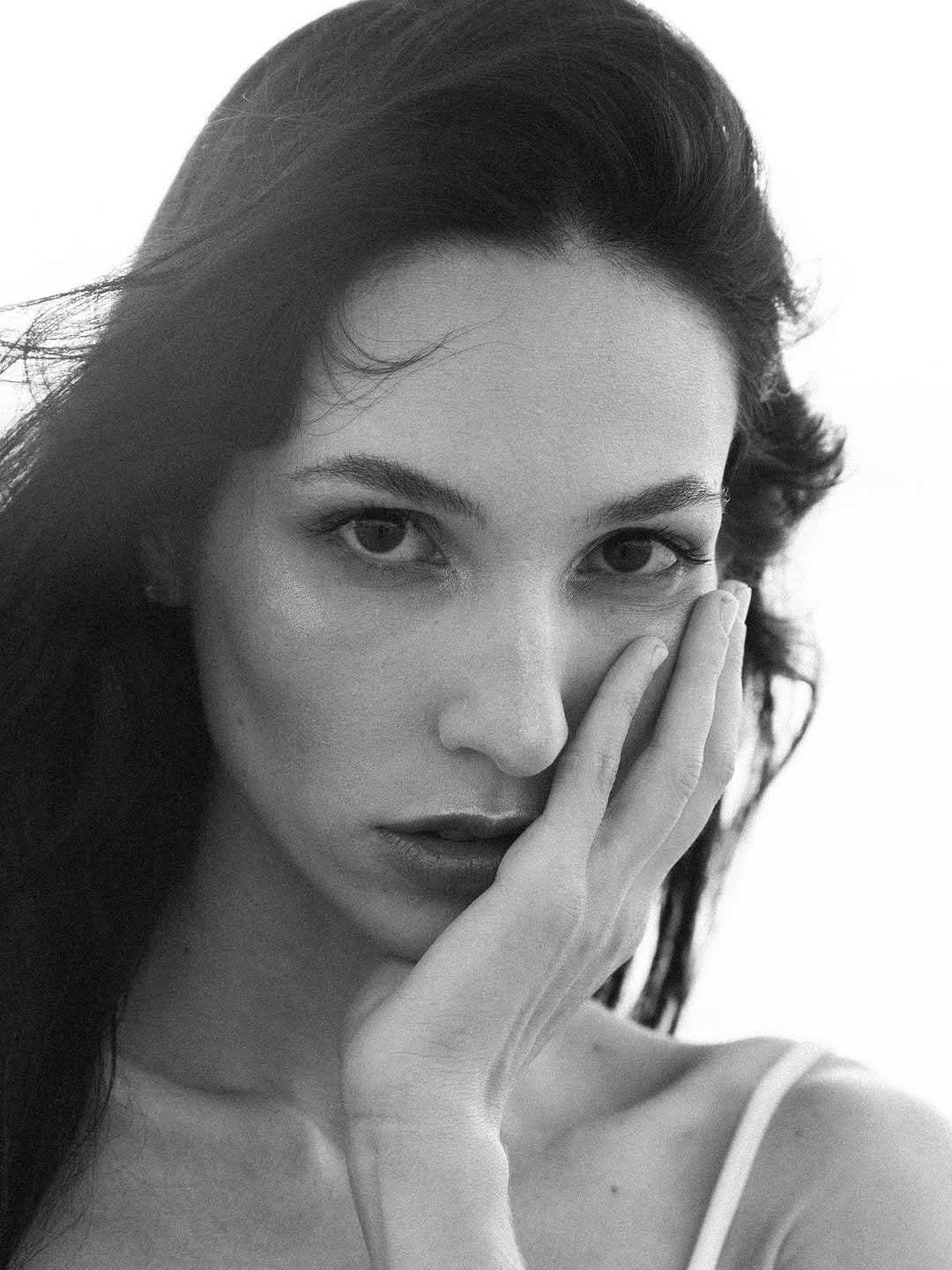 Post 9 by Beatriz De Oliveira on Instagram (image)
