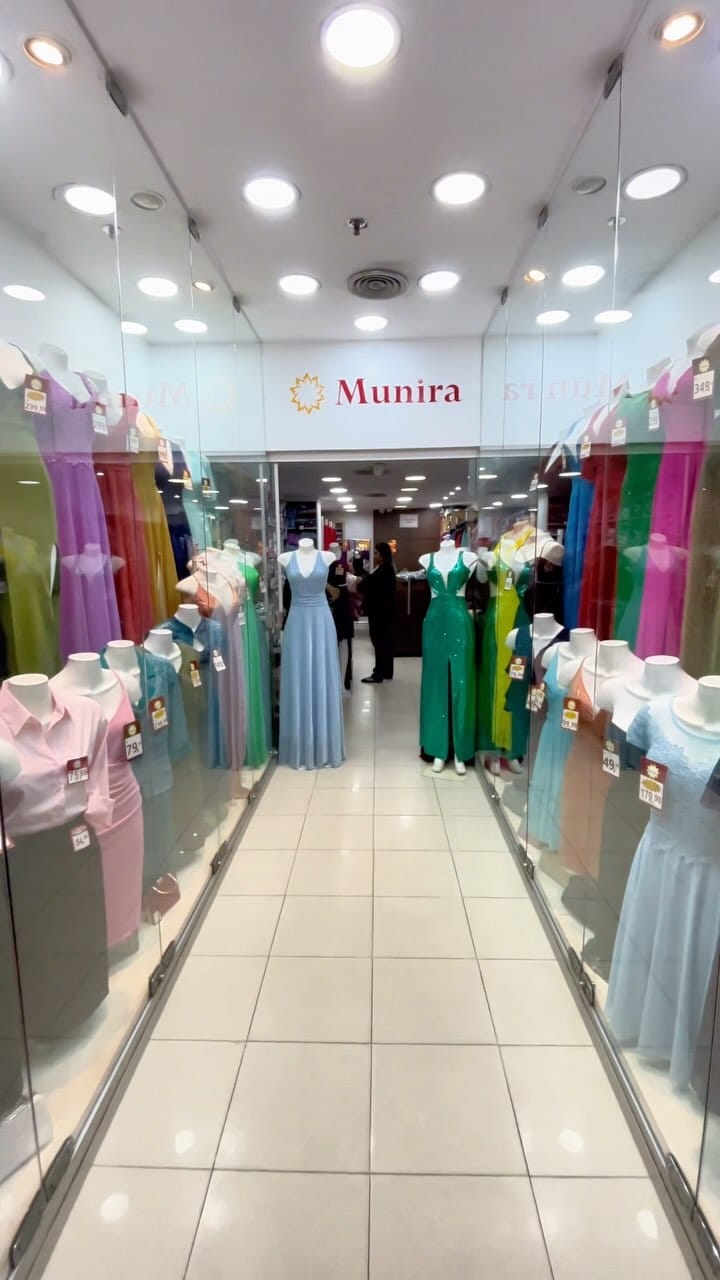 Post 10 by Loja Munira | Moda e Vestuário on Instagram (video)