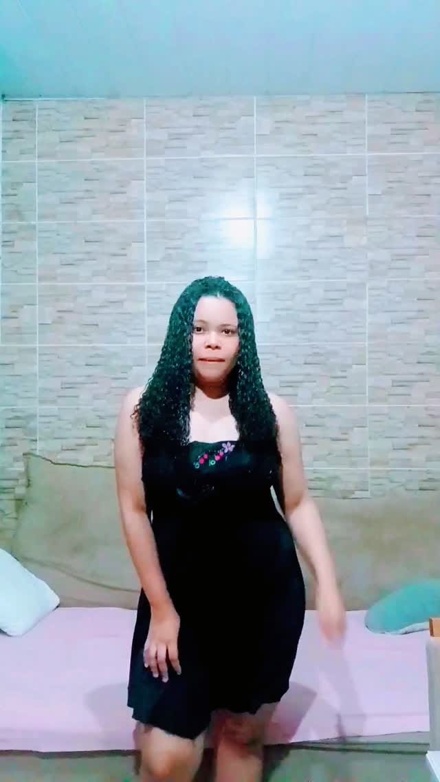 Post 4 by Miryan Modas  🛍️👗 👠 on Instagram (video)