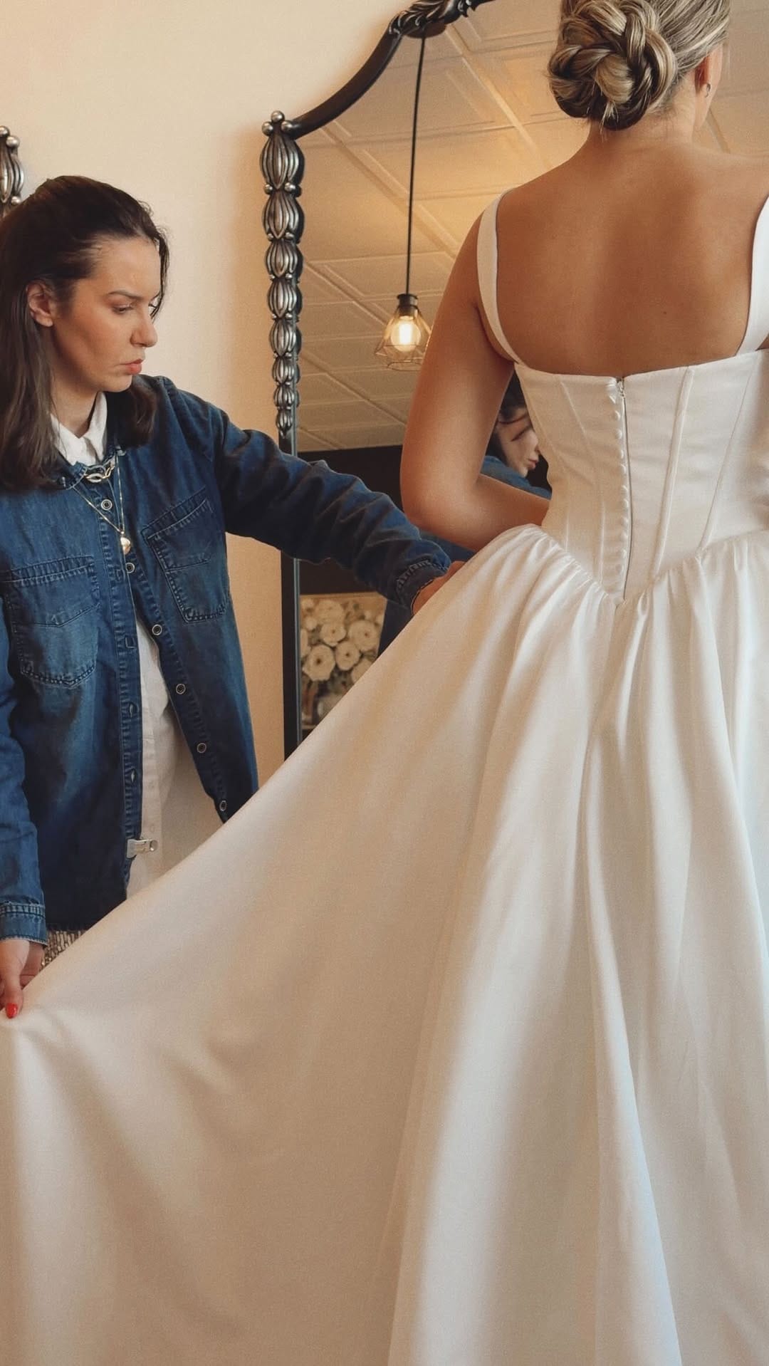 Post 8 by Laís Martins | Bridal Designer • Boston • NY on Instagram (video)