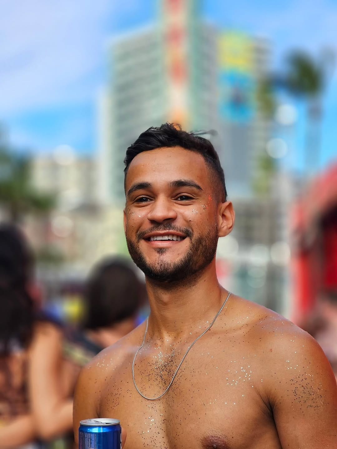 Post 8 by Matheus Oliveira on Instagram (image)