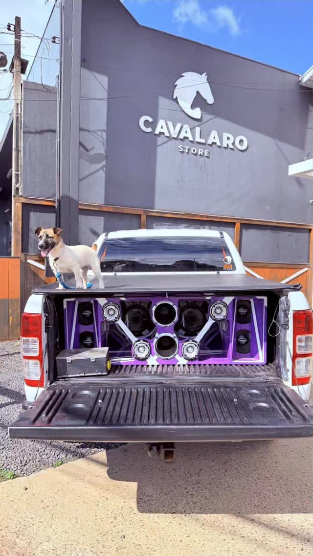 Post 4 by Cavalaro Store on Instagram (video)