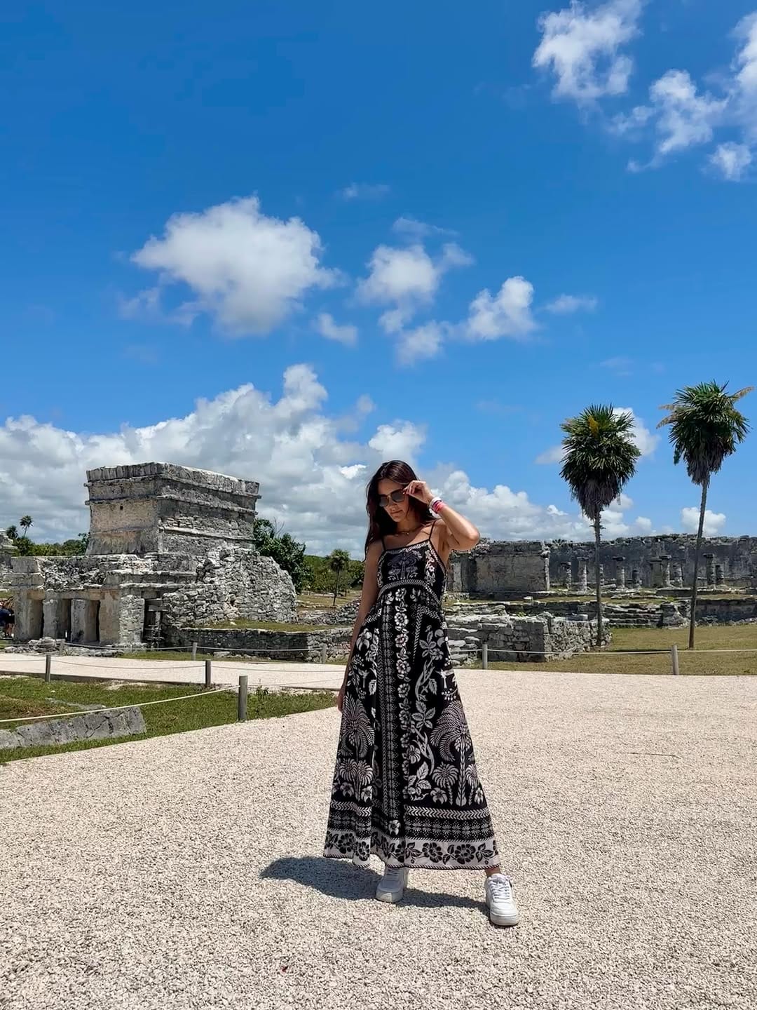 Post 2 by Bruna Bernardes Melo on Instagram (carousel)