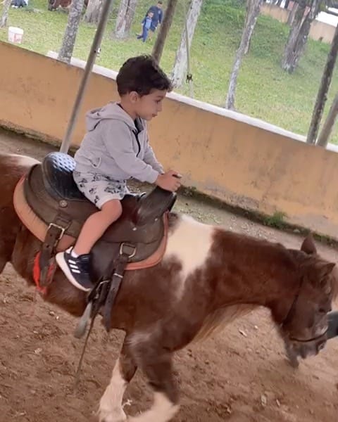 Post 10 by Baby Hamoudi👶🏻 on Instagram (video)