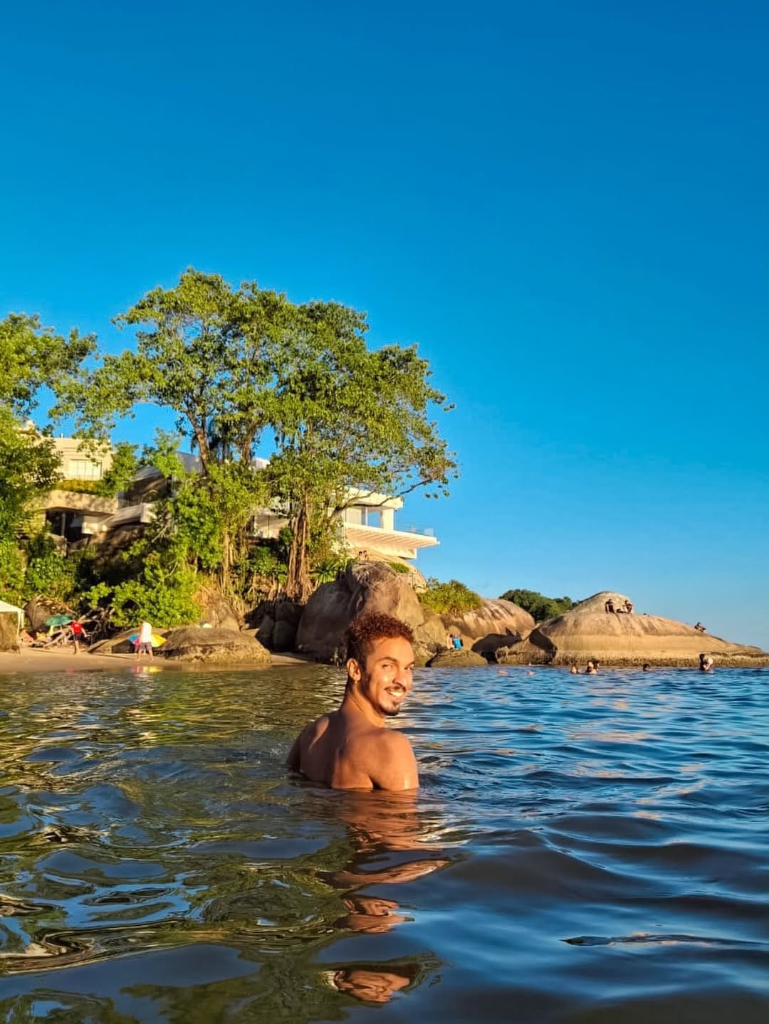 Post 2 by Matheus Casturino on Instagram (image)