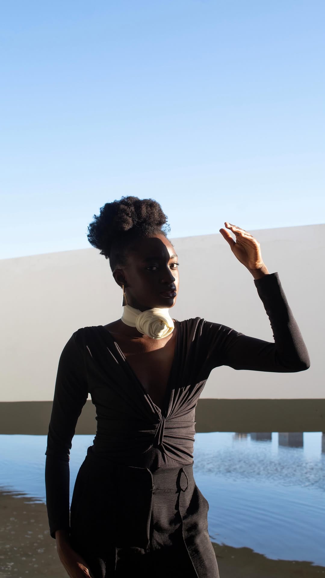 Post 5 by Aminata Dramé on Instagram (video)