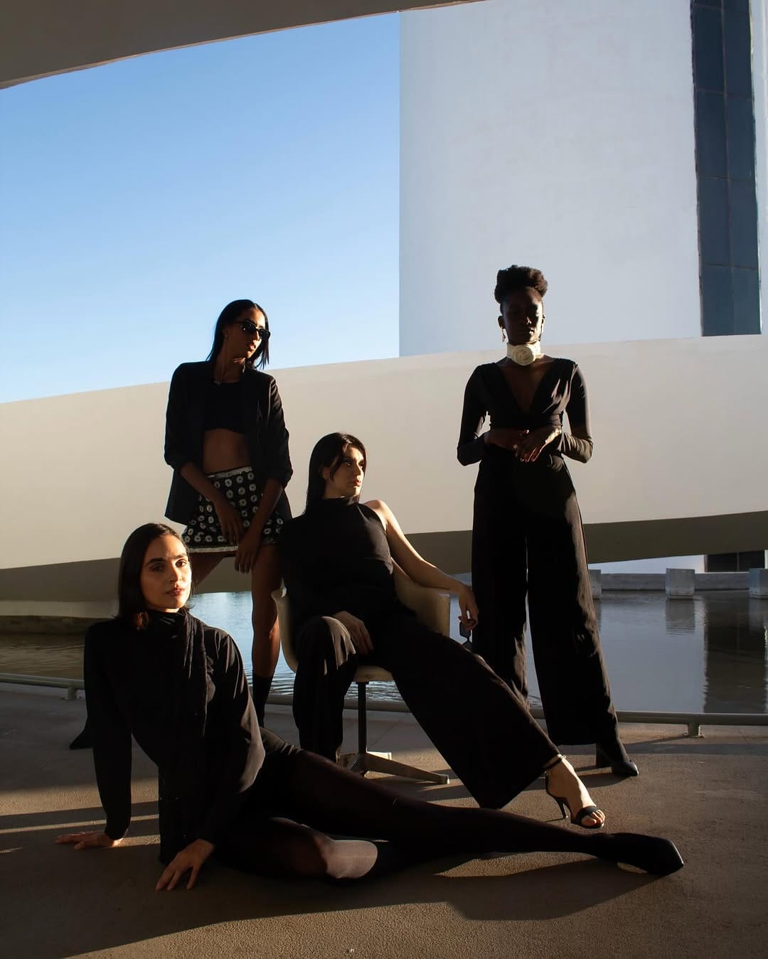 Post 8 by Aminata Dramé on Instagram (carousel)