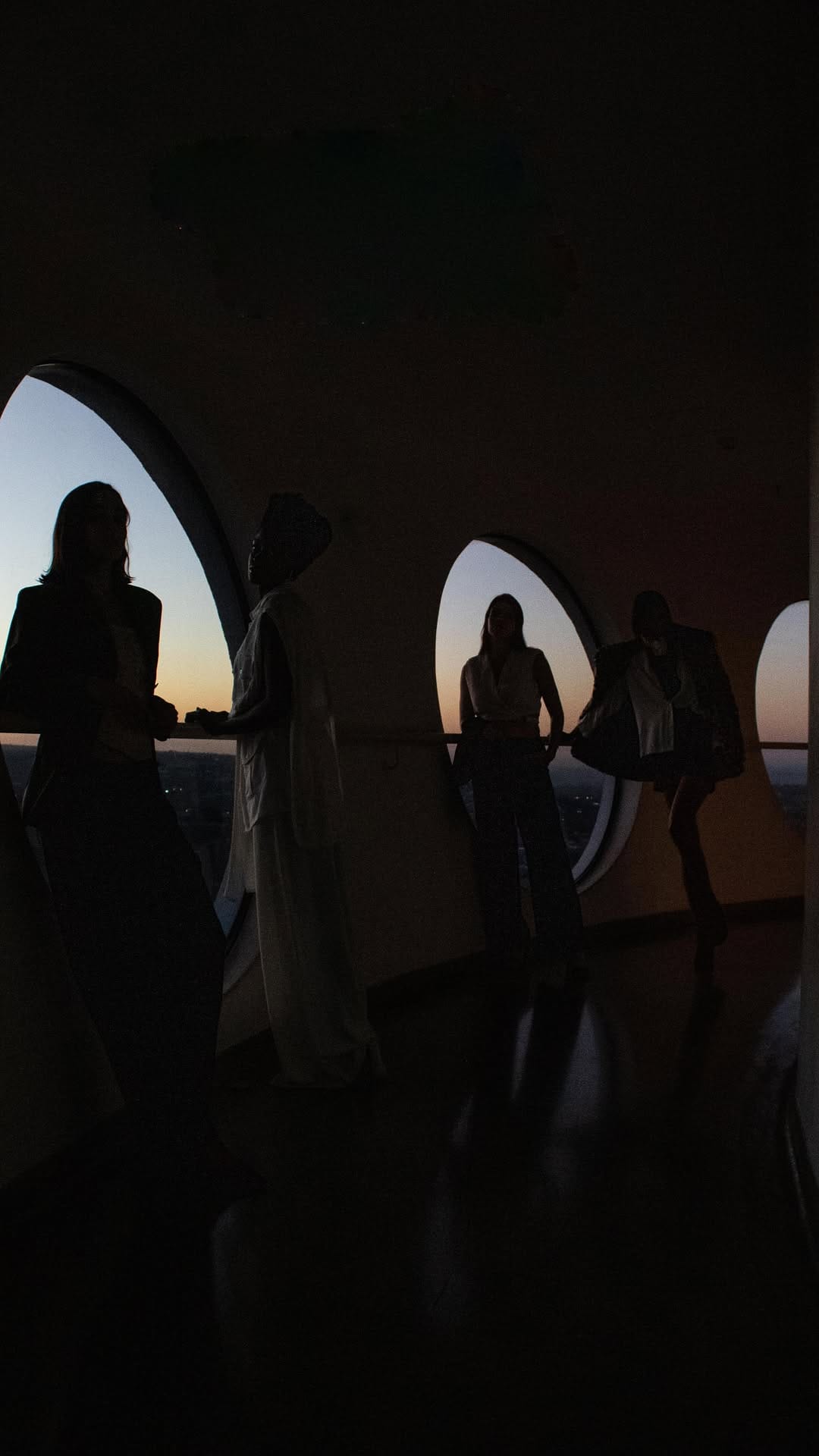 Post 6 by Aminata Dramé on Instagram (video)