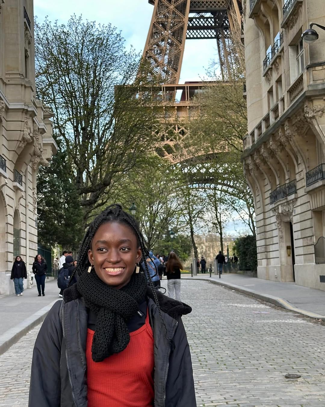 Post 9 by Aminata Dramé on Instagram (carousel)