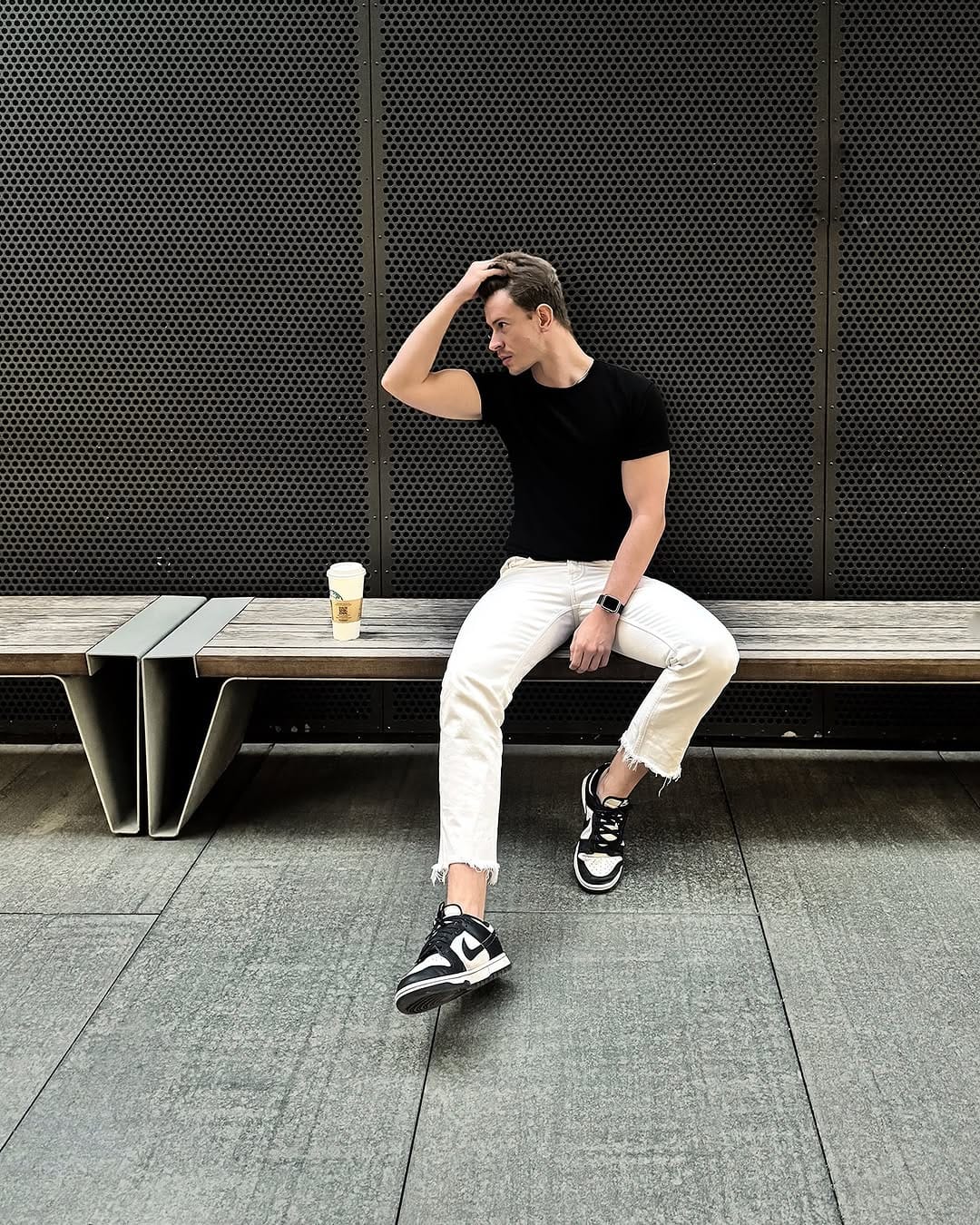 Post 10 by ALEXSANDER DREWS on Instagram (carousel)