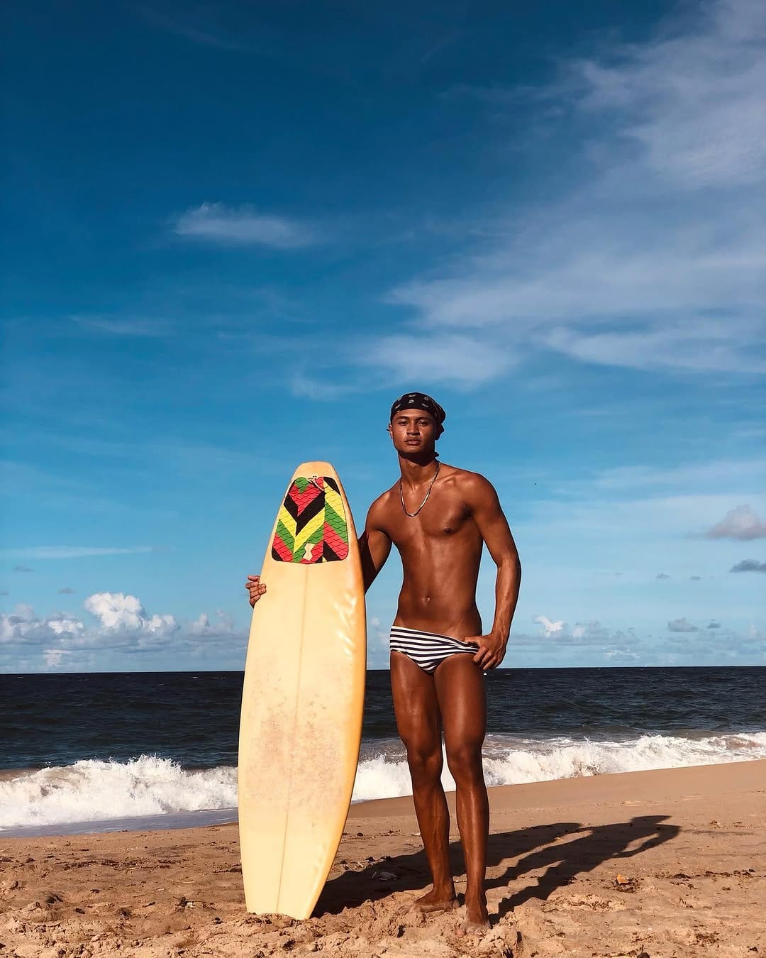 Post 4 by É o Castro🔥 on Instagram (carousel)