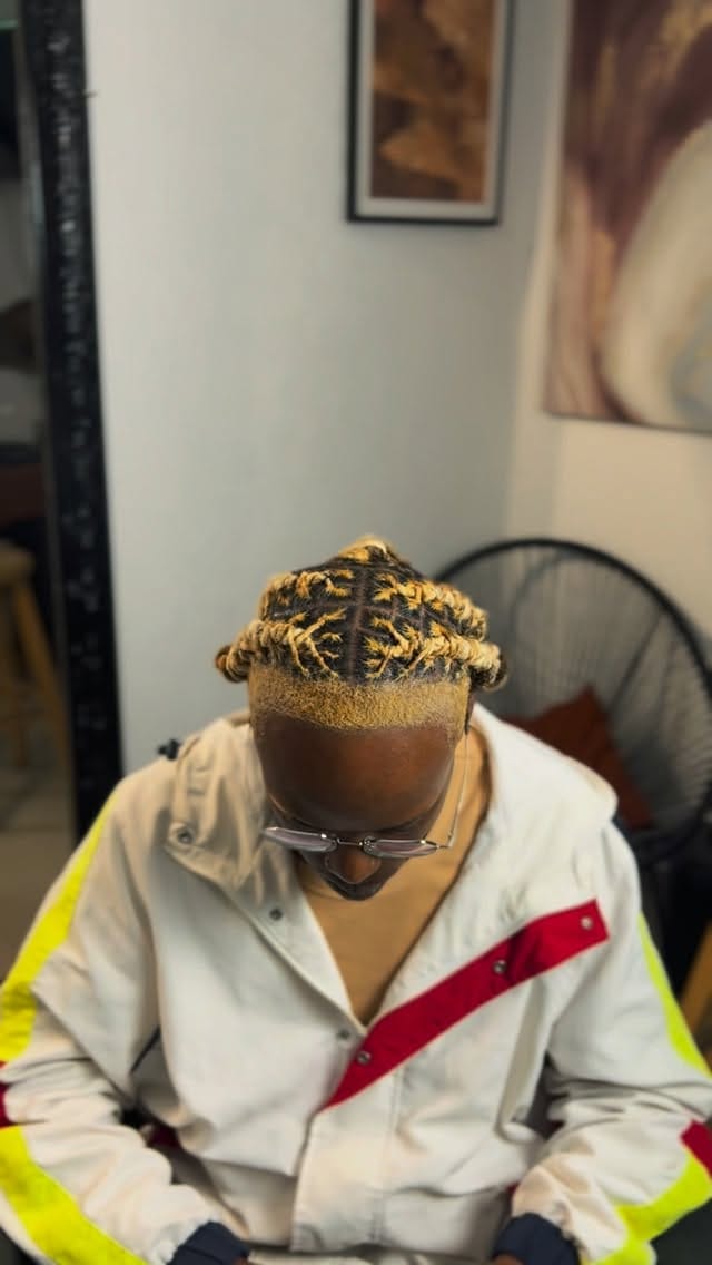 Post 6 by STUDIO DREAD SP on Instagram (video)