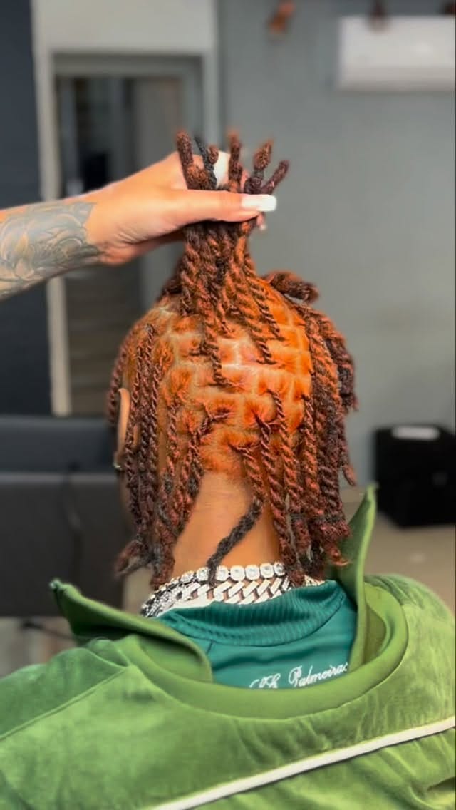 Post 8 by STUDIO DREAD SP on Instagram (video)