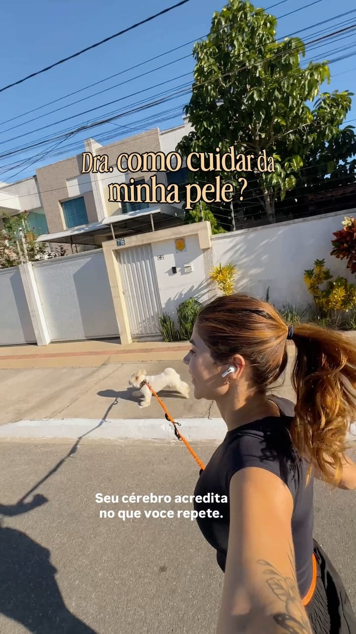 Post 4 by Jully Menezes - Cicatriz de Acne on Instagram (video)