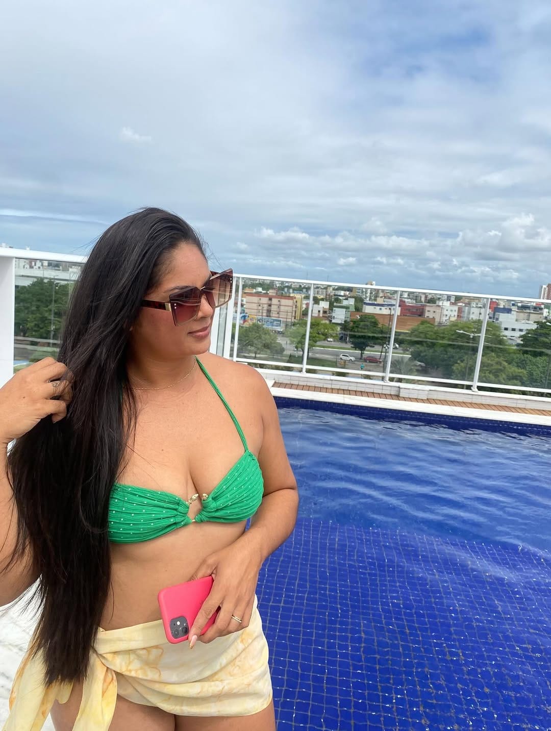 Post 2 by Jeissy Santana on Instagram (image)