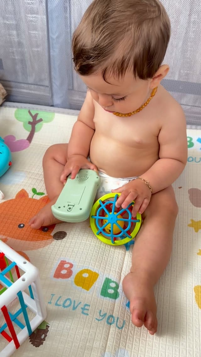 Post 2 by Mayara Macedo-Fotiou on Instagram (video)