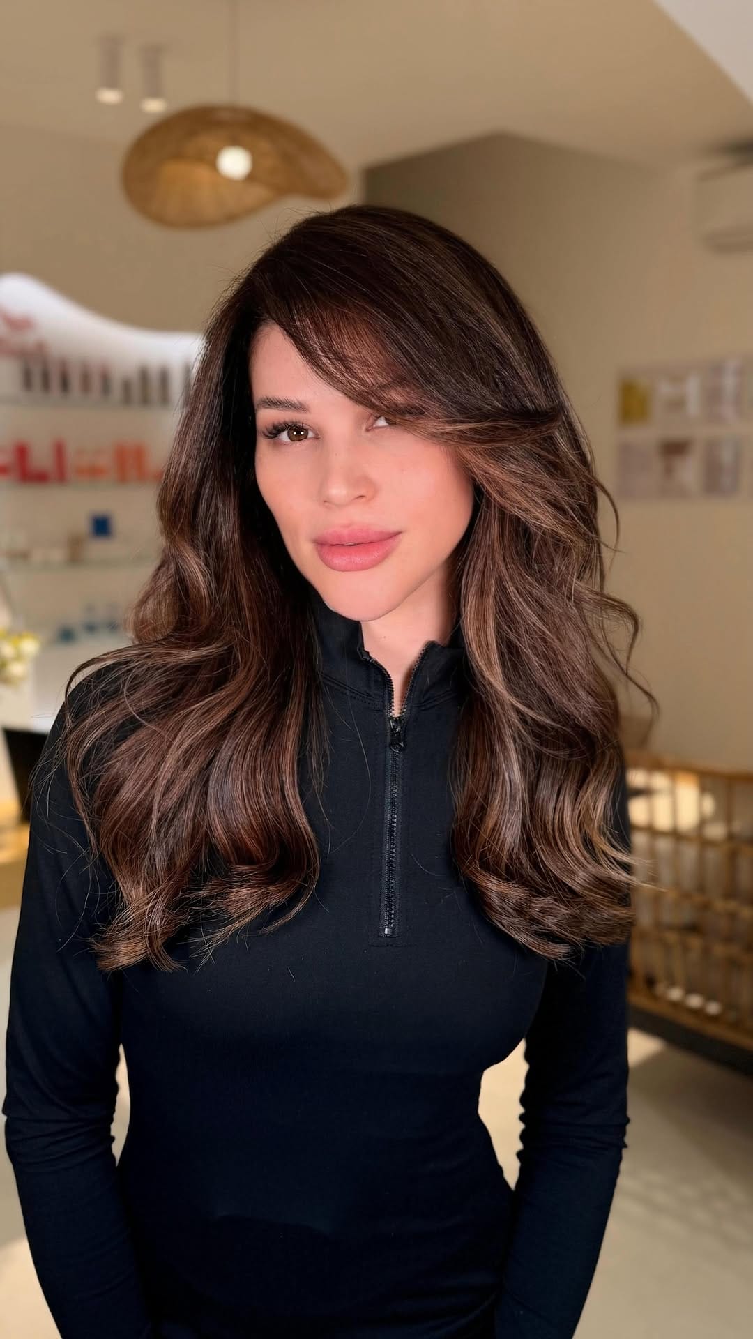 Post 8 by Angel Oliveira | Hairdresser in Dubai | Blonde Specialist on Instagram (video)