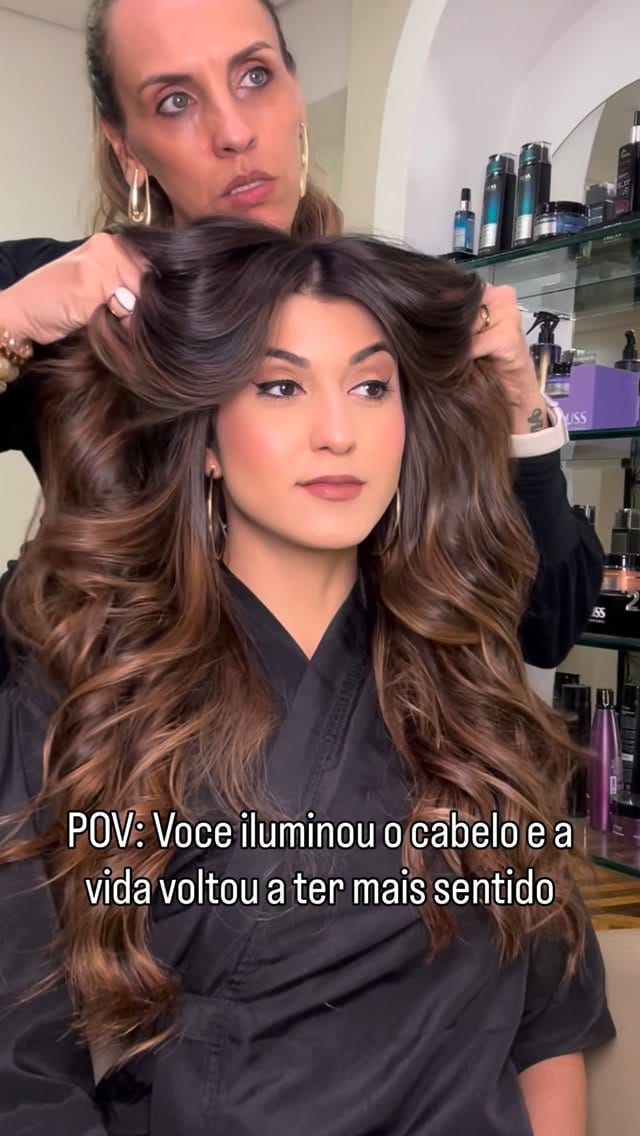 Post 4 by Kelly Taise Visagista on Instagram (video)